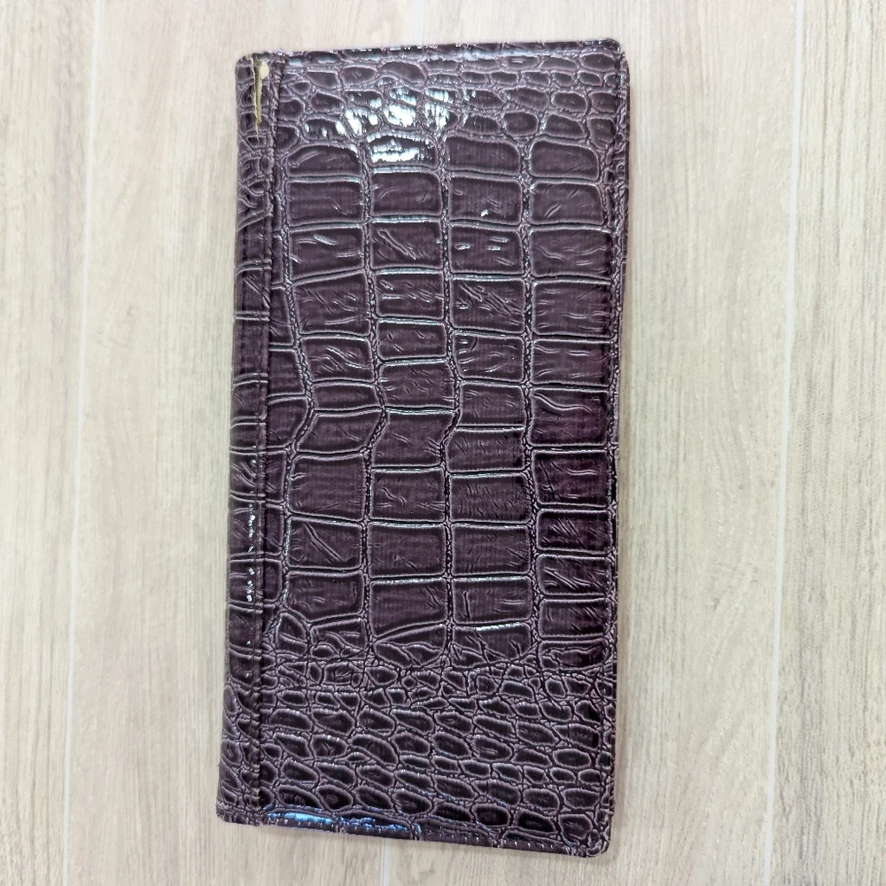 Kenneth Cole Reaction Dark Plum Croc Embossed Clutch Wallet Organizer *GUC
